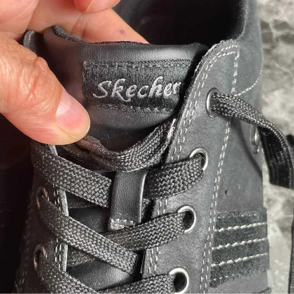 SKECHERS SHOES